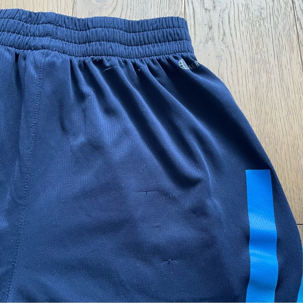 Adidas AEROREADY Boys' Navy Gradient Bold 3 Stripe Shorts - Picture 8 of 9